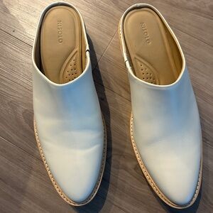Nisolo White Leather Women’s Shoes